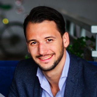 http://bdlaccelerate.com/2016/wp-content/uploads/2016/10/philipp-stangl-320x320.jpg